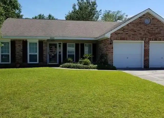 Property at 3005 Meadow Lake Dr E, Slidell, LA, 70461, 4 beds, 2 baths, [object Object]