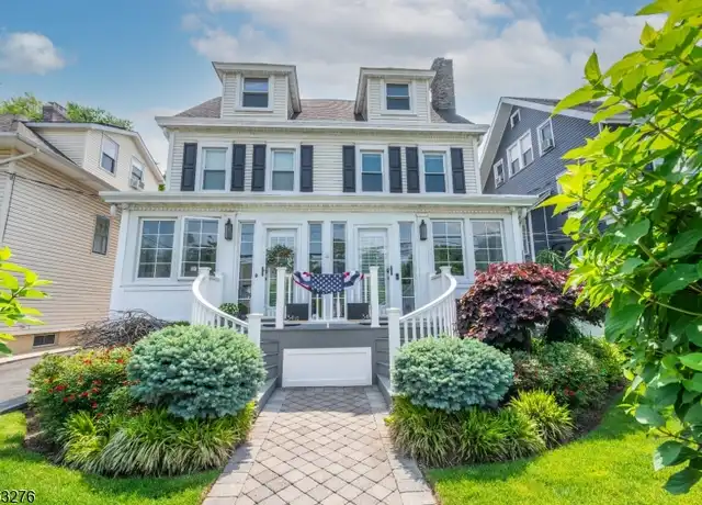 Property at 34 Park Ave, Caldwell, NJ, 07006, 4 beds, 2.5 baths, [object Object]