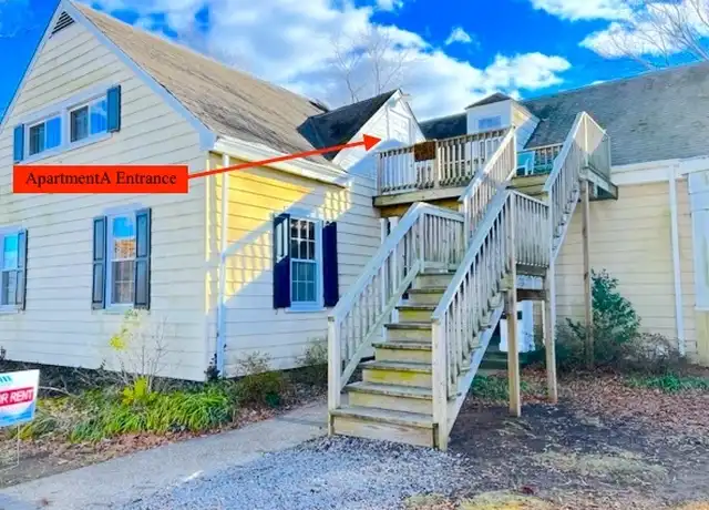 Property at 110 Grove St Unit A, Farmville, VA, 23901, 3 beds, 2 baths, [object Object]
