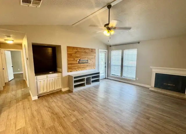 Property at 1202 Thorpe Ln #304, San Marcos, TX, 78666, 2 beds, 2 baths, [object Object]