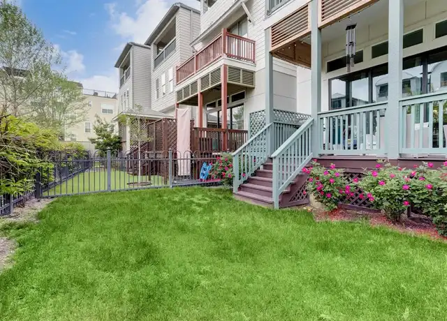 Property at 1229 W 15th 1/2 St, Houston, TX, 77008, 4 beds, 3.5 baths, [object Object]