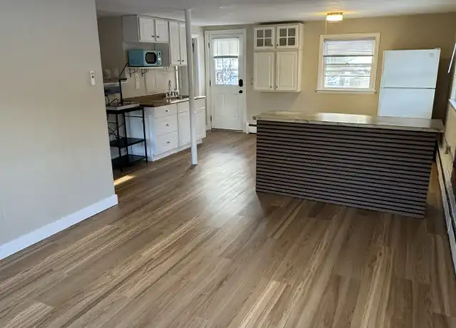Property at 3 White Rock Rd Unit 2, Coventry, RI, 02816, 1 bed, 1 bath, [object Object]
