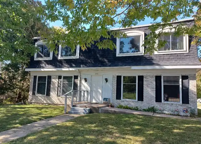 Property at 903 Manson St Unit 11, Wausau, WI, 54403, 1 bed, 1 bath, [object Object]