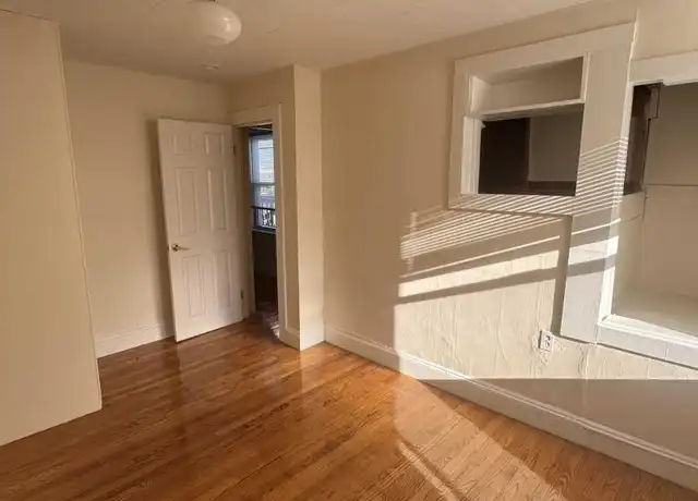 Property at 32 Hanson St, Somerville, MA, 02143, 3 beds, 1 bath, [object Object]