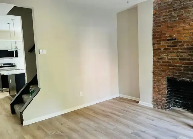 Property at 115 Parkhurst St Ph -115, Pittsburgh, PA, 15212, 2 beds, 1 bath, [object Object]