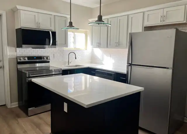 Property at 115 Parkhurst St Ph -115, Pittsburgh, PA, 15212, 2 beds, 1 bath, [object Object]