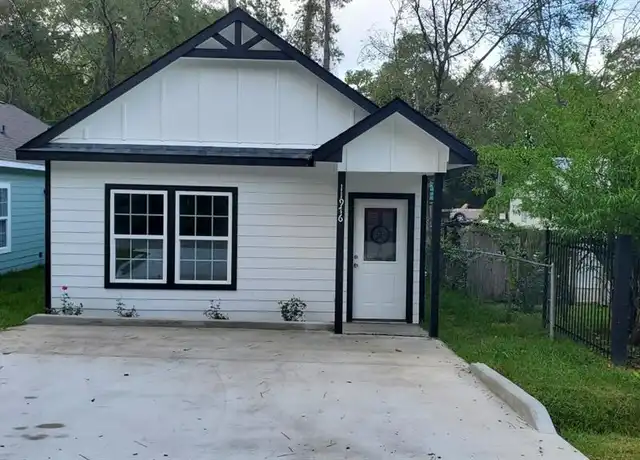 Property at 11976 Canal St, Willis, TX, 77318, 3 beds, 2 baths, [object Object]