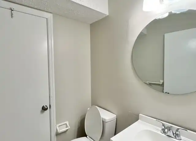 Property at 420 Whispering Hills Dr, Lexington, KY, 40517, 3 beds, 2.5 baths, [object Object]