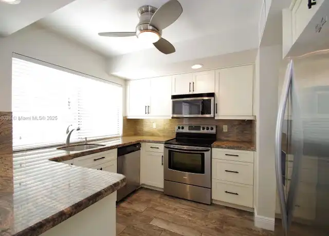 Property at 3010 Willow Ln #264, Hollywood, FL, 33021, 3 beds, 2.5 baths, [object Object]
