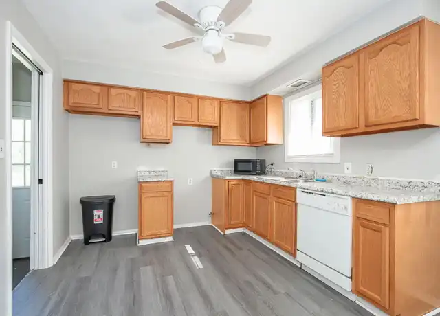 Property at 4905 Donovan Dr, Cleveland, OH, 44125, 3 beds, 1 bath, [object Object]