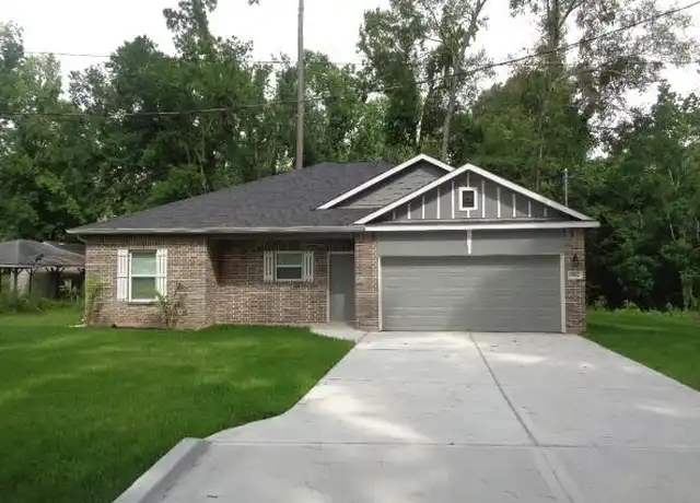 Property at 402 Cherokee Dr, Montgomery, TX, 77316, 3 beds, 2 baths, [object Object]