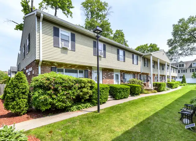 Property at 63 Maple Tree Ave Unit D, Stamford, CT, 06906, 2 beds, 1.5 baths, [object Object]