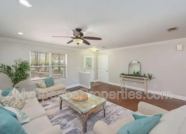 Property at 49 Circle Dr Unit 49, Fort Walton Beach, FL, 32547, 3 beds, 2 baths, [object Object]