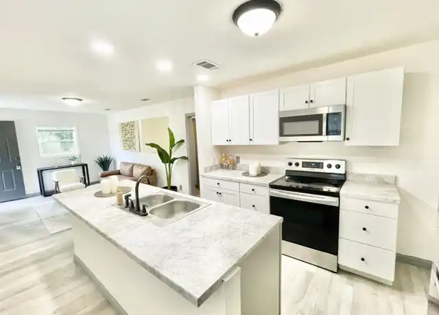 Property at 7381 Fernandina Ave, Jacksonville, FL, 32208, 2 beds, 1 bath, [object Object]