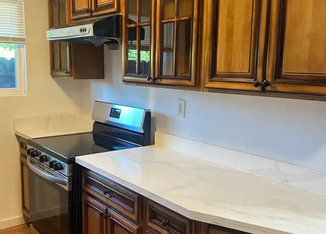 Property at 1285 MacArthur Blvd Unit 2, Oakland, CA, 94610, 1 bed, 1 bath, [object Object]