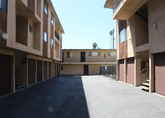 Property at Elaine Joan Apartments - 652 E 97th St, Inglewood, CA, 90301, 0-1 beds, 1 bath, [object Object]