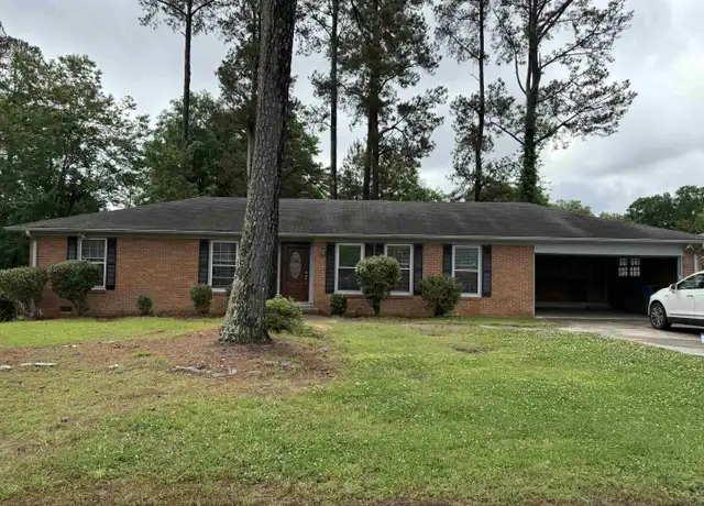 Property at 10 Ellesmere Dr, Greenville, SC, 29615, 3 beds, 2 baths, [object Object]