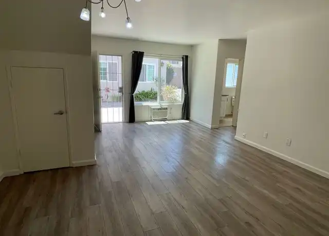 Property at 10531 Western Ave Unit D, Downey, CA, 90241, 1 bed, 1 bath, [object Object]
