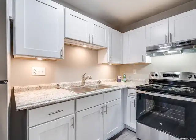 Property at 4110 County Road A Unit 4120 401, Oshkosh, WI, 54901, 2 beds, 1 bath, [object Object]
