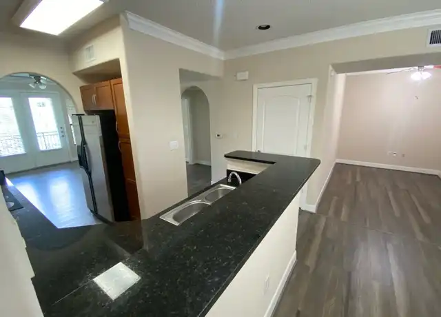 Property at 2299 Lone Star Dr Unit 423, Sugar Land, TX, 77479, 1 bed, 1 bath, [object Object]