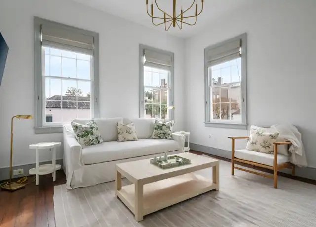 Property at 123 King St, Charleston, SC, 29401, 1 bed, 2 baths, [object Object]