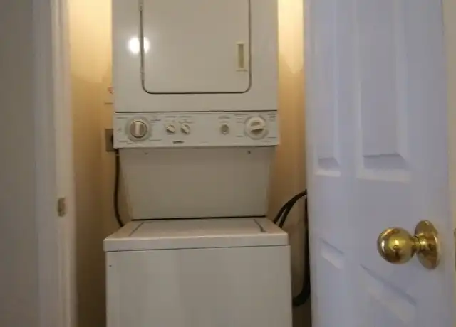 Property at 7113 Brookview Way, Riverdale, GA, 30274, 3 beds, 2.5 baths, [object Object]