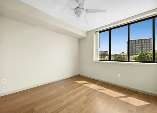Property at 169 Monsignor O'Brien Hwy, Cambridge, MA, 02141, 1 bed, 1 bath, [object Object]