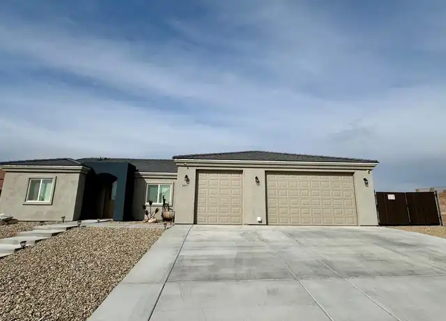 Property at 3471 Sunglow Dr, Bullhead City, AZ, 86429, 3 beds, 2 baths, [object Object]