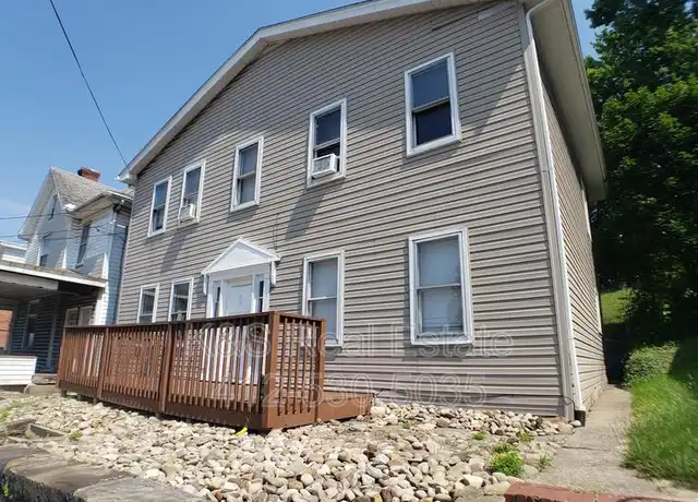 Property at 535 E Pittsburgh St Unit 1, Greensburg, PA, 15601, 2 beds, 1 bath, [object Object]