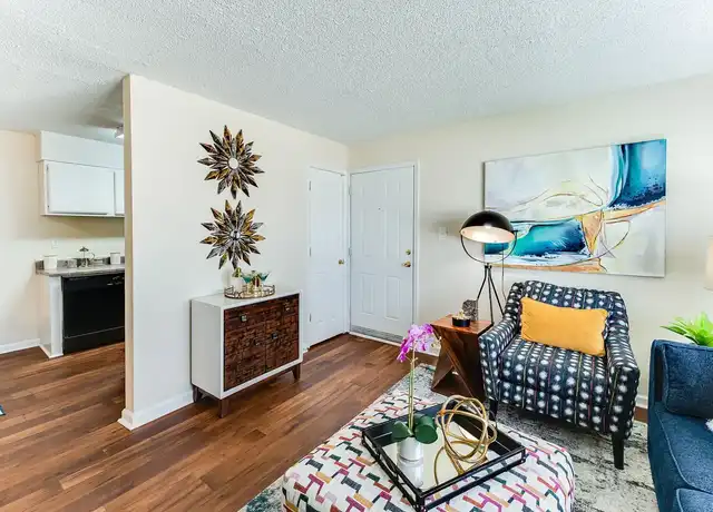 Property at The Overlook Apartment Homes - 1500 Sparkman Dr NW, Huntsville, AL, 35816, 1 bed, 1 bath, [object Object]