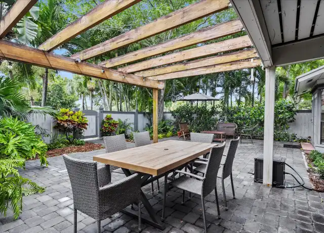 Property at 13399 Bedford Mews Ct, Wellington, FL, 33414, 3 beds, 2.5 baths, [object Object]