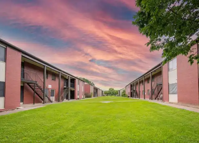 Property at 1800 Primrose Dr Unit L235, Waco, TX, 76706, 1 bed, 1 bath, [object Object]