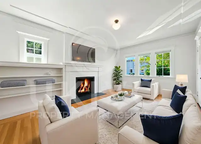 Property at 4212 Arroyuelo Ave, Oakland, CA, 94611, 2 beds, 1 bath, [object Object]