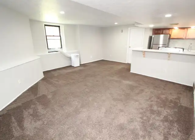 Property at 5533 Ellsworth Ave Unit 2, Pittsburgh, PA, 15232, 1 bed, 1 bath, [object Object]