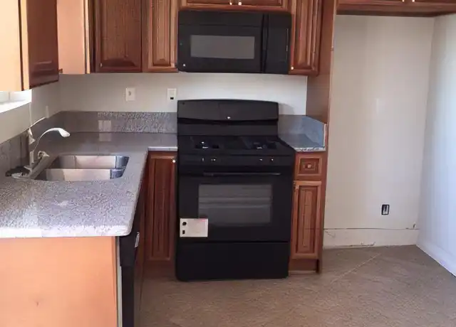Property at 1331 Nancy St Unit C, Barstow, CA, 92311, 2 beds, 1 bath, [object Object]