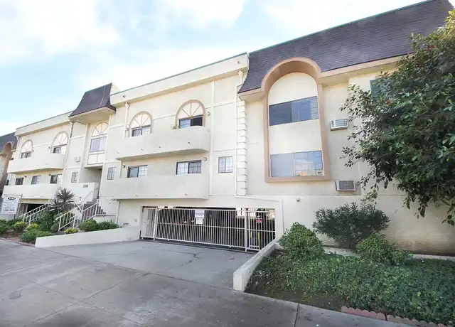 Property at Venice at Lincoln, LLC - 1140 Venice Blvd, Venice, CA, 90291, 1 bed, 1 bath, [object Object]