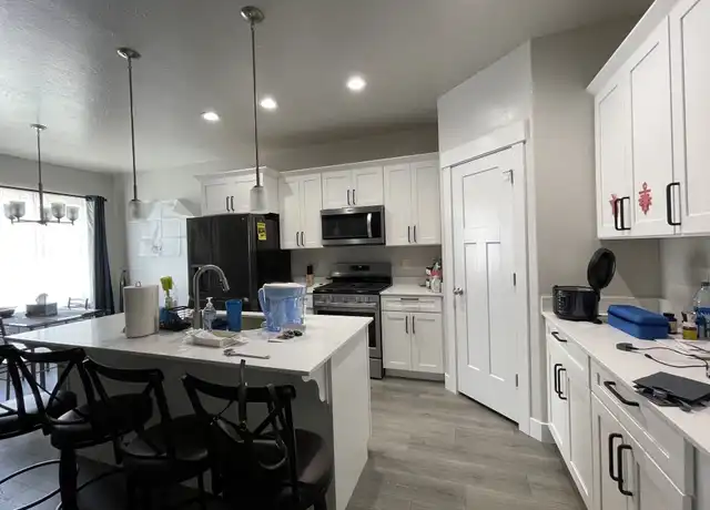 Property at 1739 W Terra Vista Ln Unit 1, Eagle Mountain, UT, 84005, 1 bed, 1 bath, [object Object]