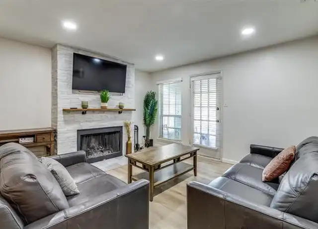 Property at 5981 Arapaho Rd #102, Dallas, TX, 75248, 2 beds, 2 baths, [object Object]