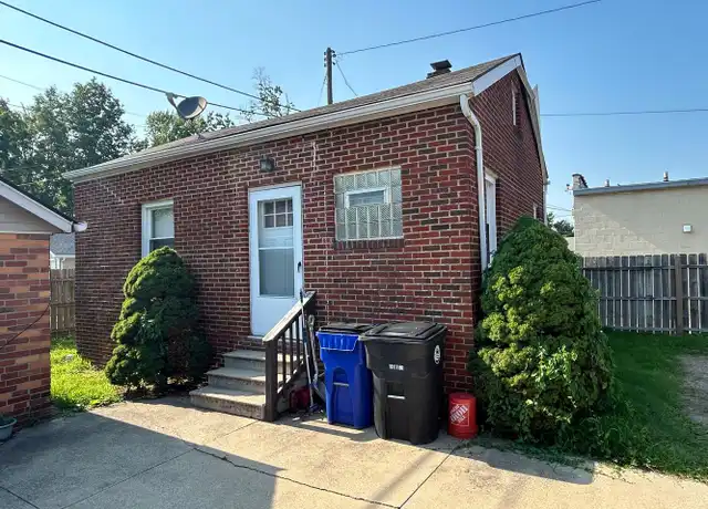Property at 4754 State Rd #2, Cleveland, OH, 44109, 1 bed, 1 bath, [object Object]