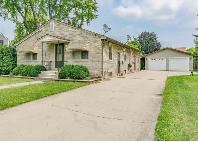 Property at 749 State St Unit 1, Menasha, WI, 54952, 2 beds, 1 bath, [object Object]