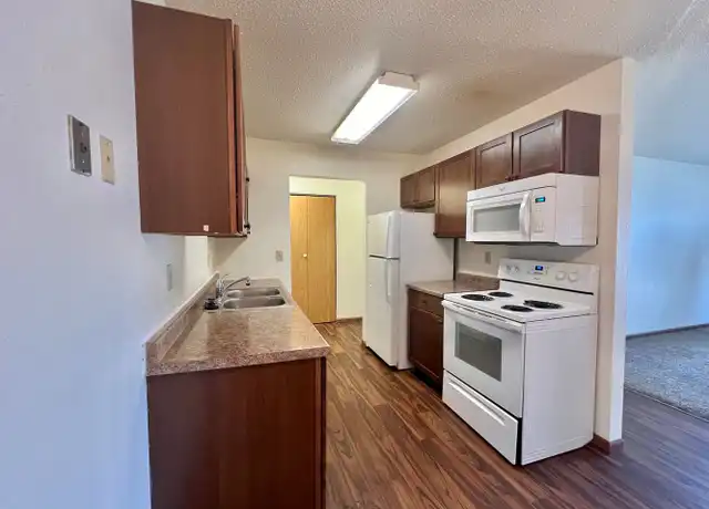 Property at 1422 32nd St S Unit 315, Fargo, ND, 58103, 2 beds, 1 bath, [object Object]
