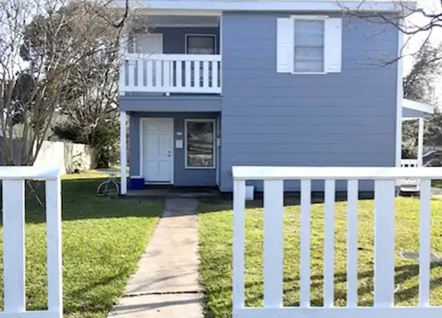 Property at 1135 5th Ave N Unit B, Texas City, TX, 77590, 2 beds, 1 bath, [object Object]