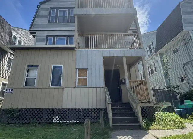 Property at 494 Edgewood St, Hartford, CT, 06112, 9 beds, 3 baths, [object Object]