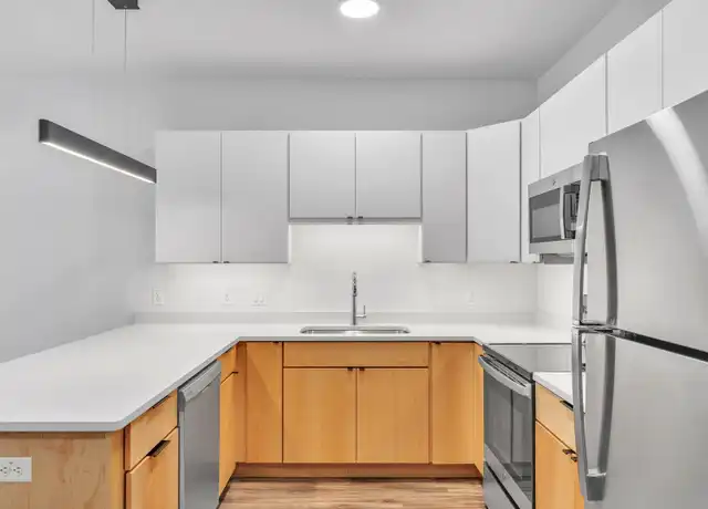 Property at 121 Shea Dr Unit 211, Colchester, VT, 05446, 1 bed, 1 bath, [object Object]