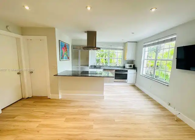 Property at 940 7th St, Miami Beach, FL, 33139, 2 beds, 1 bath, [object Object]