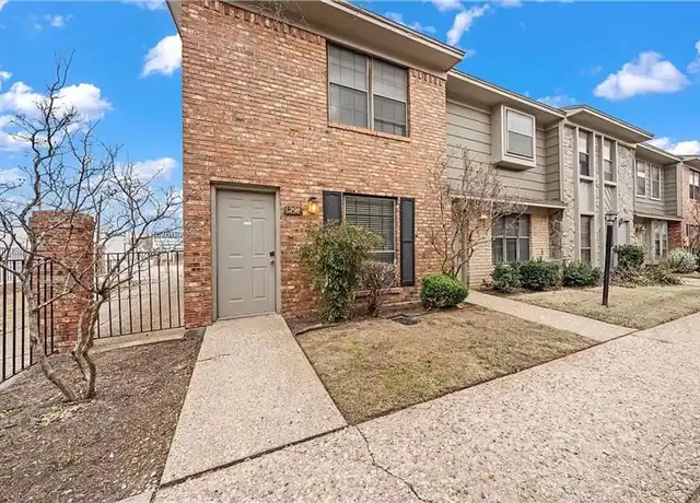 Property at 1298 Speight Ave, Waco, TX, 76706, 2 beds, 2.5 baths, [object Object]