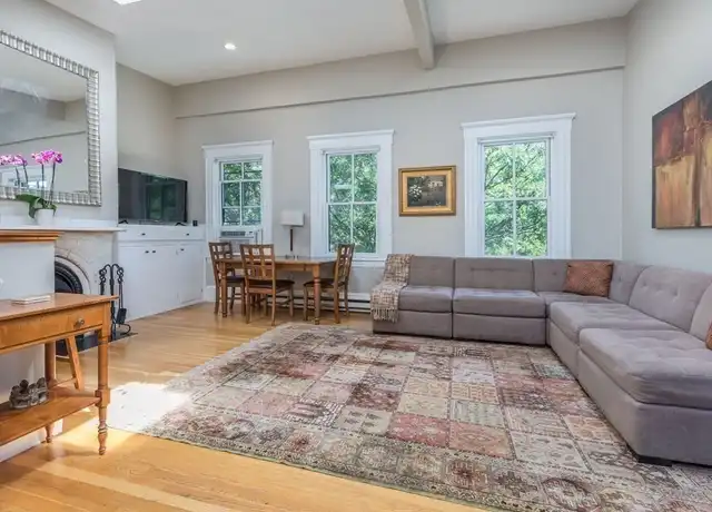 Property at 32 Milford St #4, Roxbury, MA, 02118, 1 bed, 1 bath, [object Object]