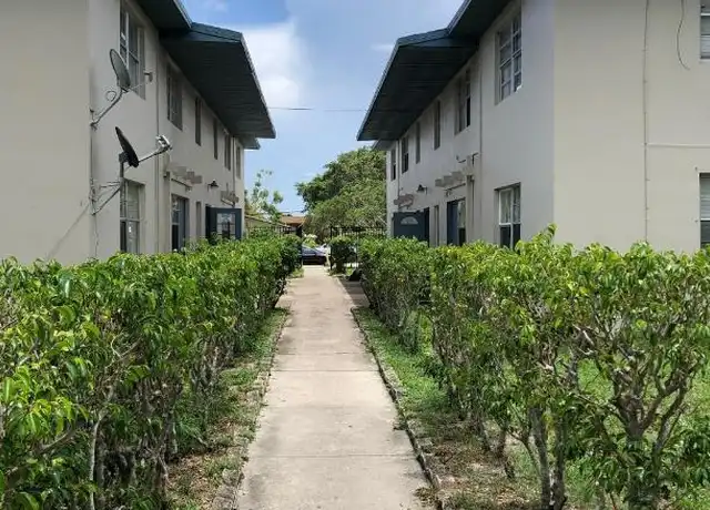 Property at 938 Magnolia Dr, Lake Park, FL, 33403, 3 beds, 2 baths, [object Object]