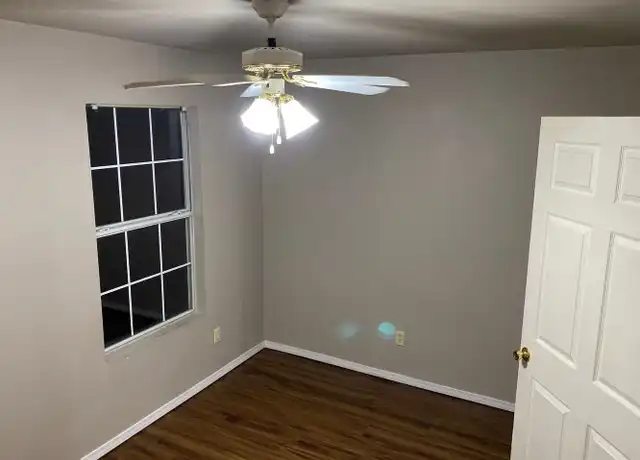 Property at 980 W Cleveland St, Fayetteville, AR, 72701, 1 bed, 1 bath, [object Object]