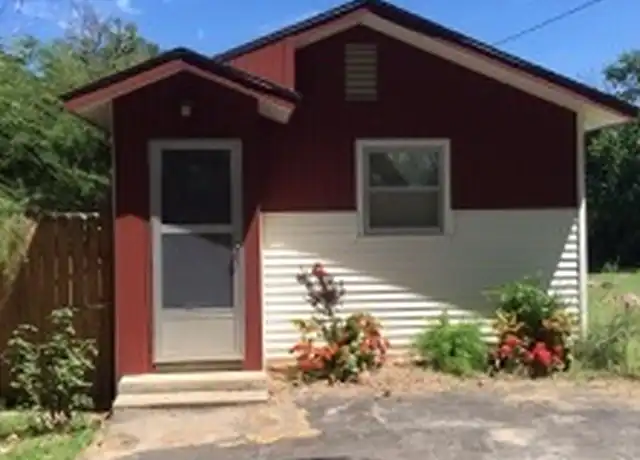 Property at 1118 SW Indianola Rd, Benton, KS, 67017, 1 bed, 1 bath, [object Object]